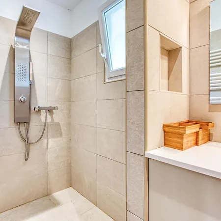 بيت للعطل La Maison Des Oliviers - Belle Maison Familiale Avec Piscine *