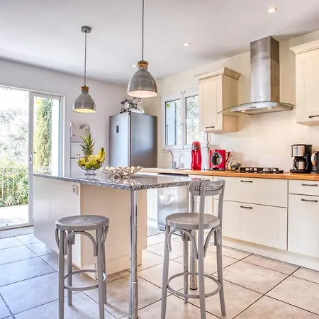 بيت للعطل La Maison Des Oliviers - Belle Maison Familiale Avec Piscine *