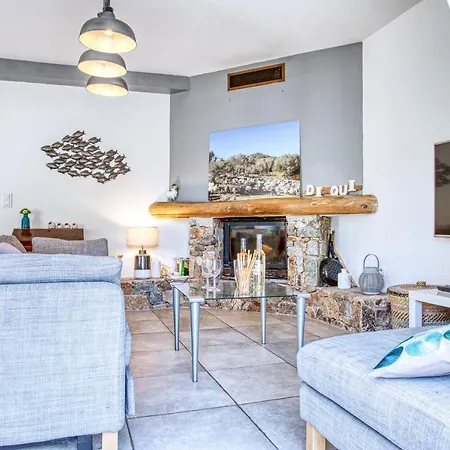 La Maison Des Oliviers - Belle Maison Familiale Avec Piscine بيت للعطل *