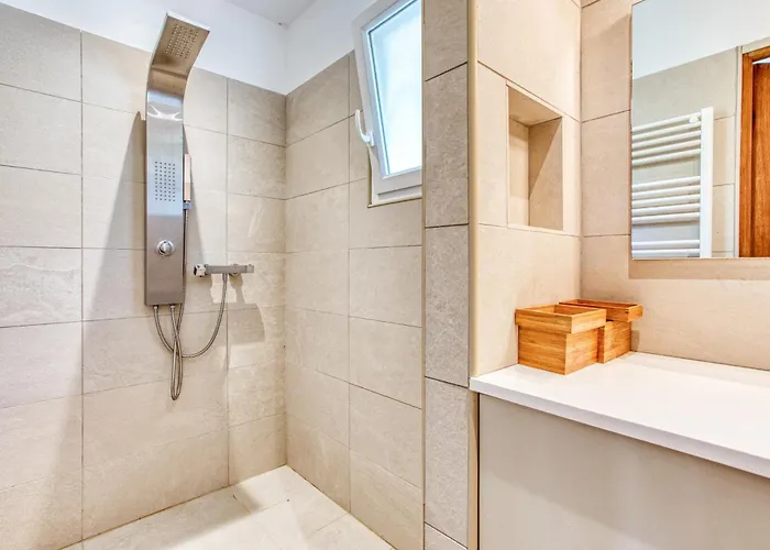 Vakantiehuis La Maison Des Oliviers - Belle Maison Familiale Avec Piscine *